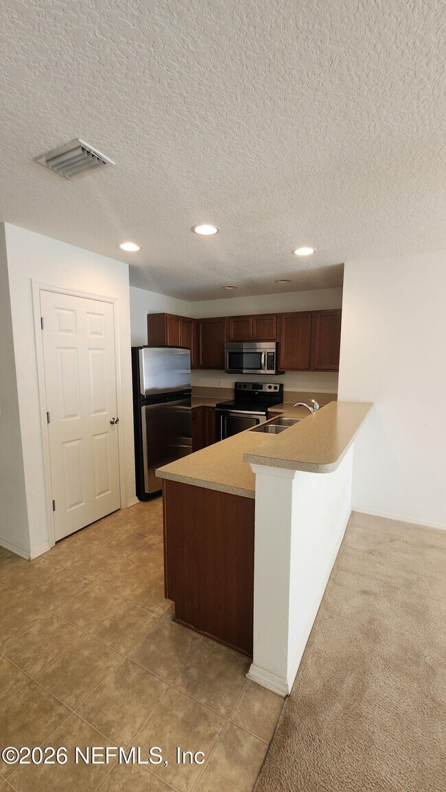 Foto del edificio - 269 Michelangelo Pl