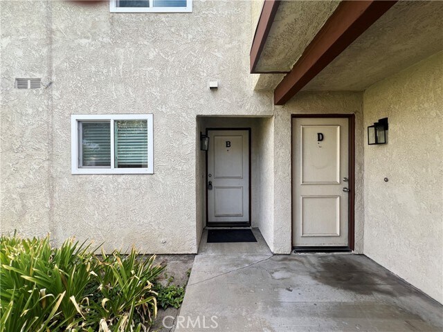Foto del edificio - 15153 Monterey Ave