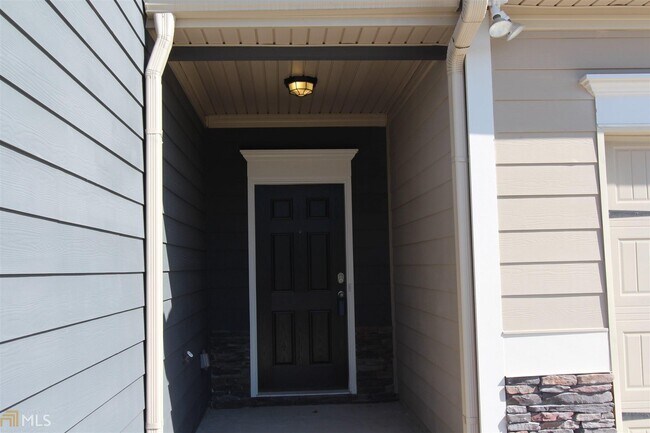 Building Photo - 3562 Village Enclave Ln