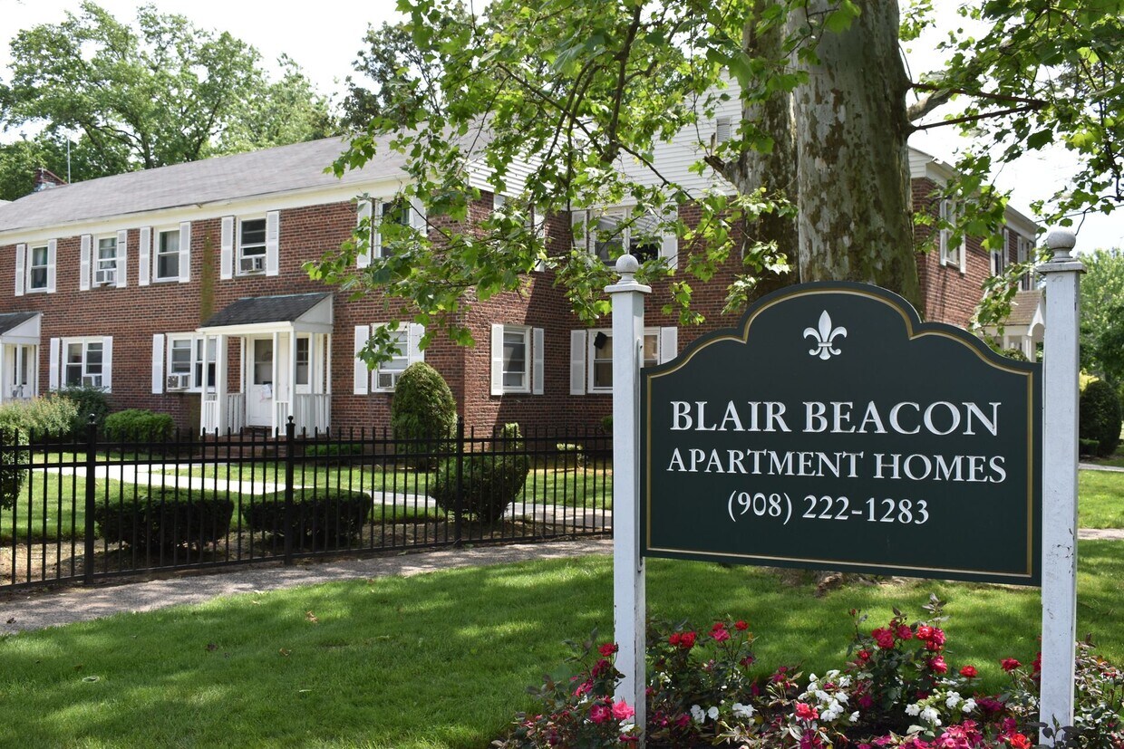 Foto principal - Blair Beacon Apartment Homes