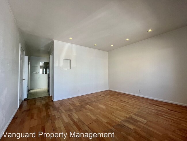 Building Photo - 1 br, 1 bath House - 587 Banks Street