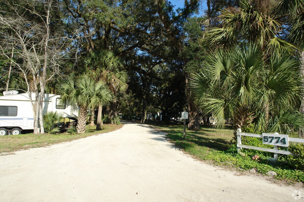 Land Photo - 5774 Us-1