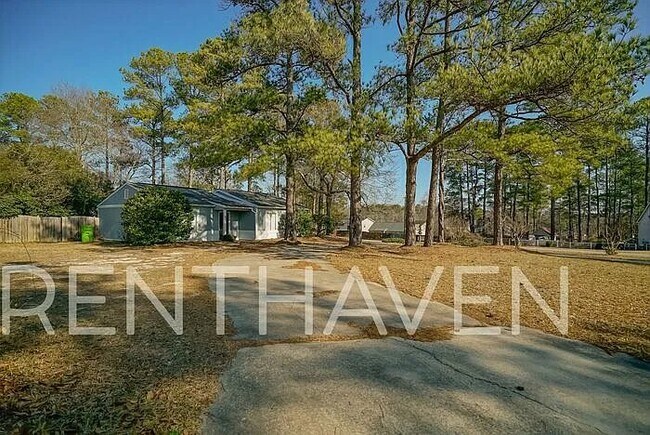 Foto del edificio - 421 Rockingham Rd