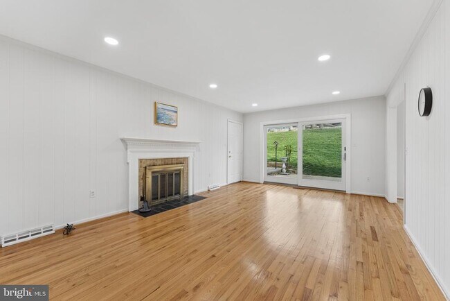 Foto del edificio - 2302 Tanglevale Dr