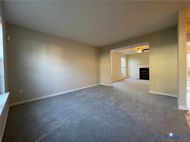Foto del edificio - 7806 Fern Hollow Dr