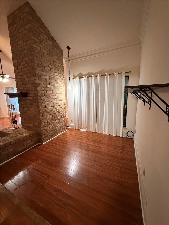 Foto del edificio - 2311 Peppermill Rd