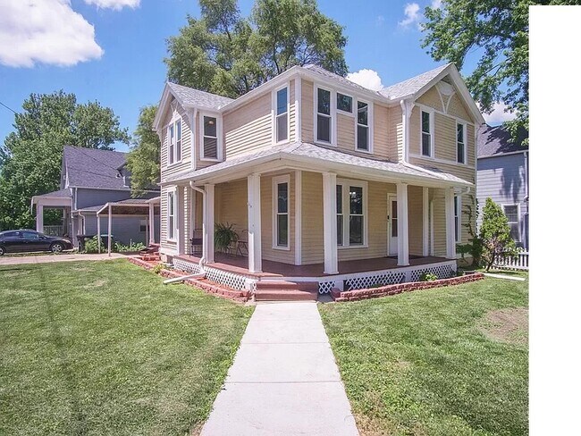 Building Photo - 602 N 41st Ave