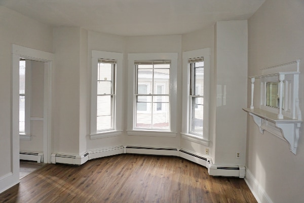 Building Photo - 29 Maple St