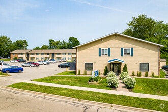 Building Photo - Sycamore Woods