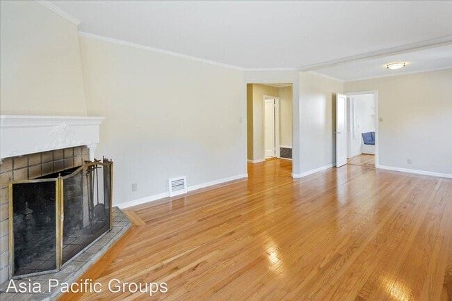 Building Photo - 3 br, 1 bath House - 1201 48th Avenue