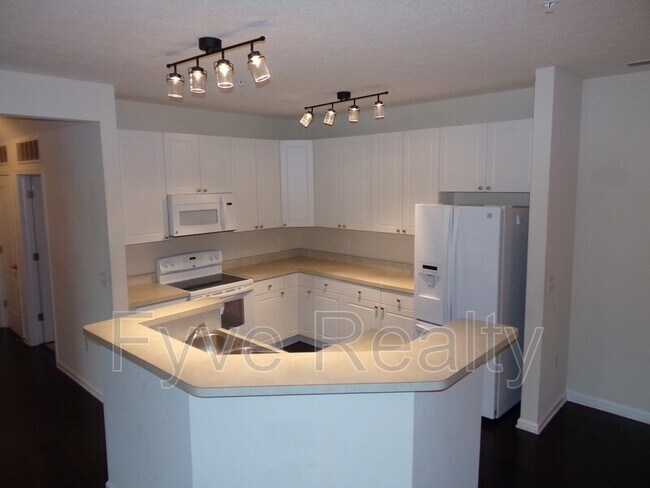Building Photo - 3842 Carberry Dr