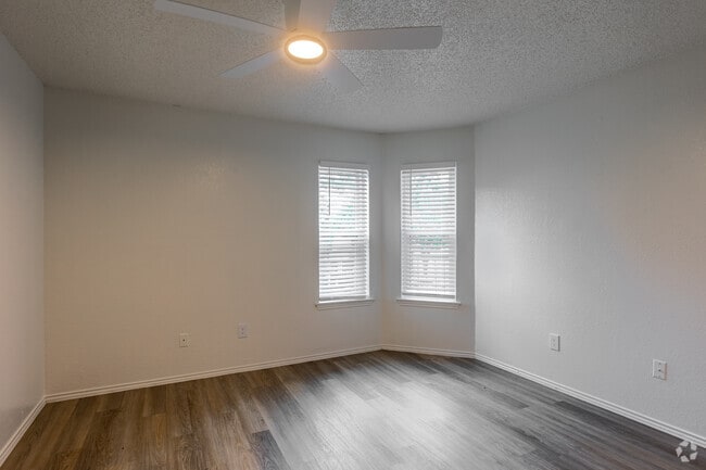1 habitación, 1 baño - 627 pies cuadrados - Dormitorio - Eagle Creek Landing Apartments