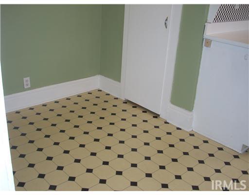 Foto del edificio - 1117 E Bowman St