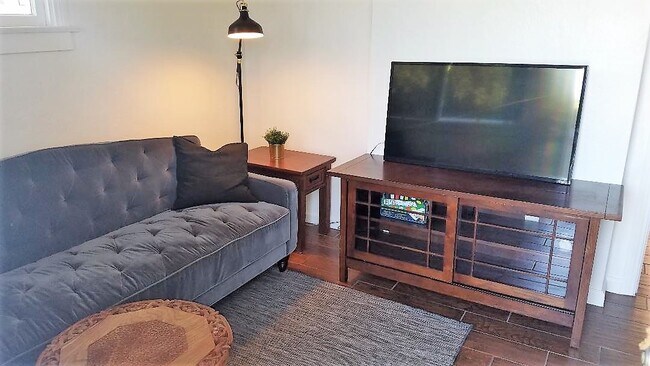 Foto del edificio - 2853 Hawthorn St
