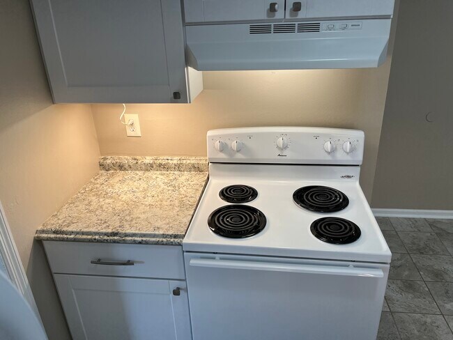 Foto del edificio - 3145 Silver Rock Ave