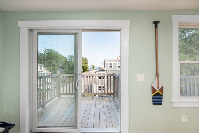 Foto del edificio - 17 Tunis Ave