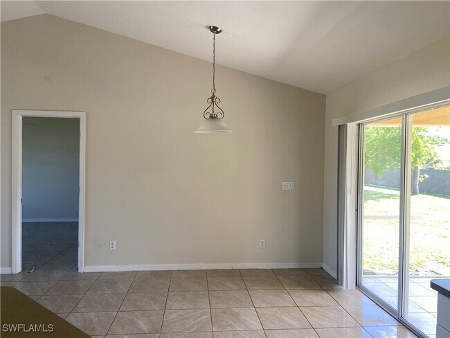 Foto del edificio - 2516 NW 14th Pl