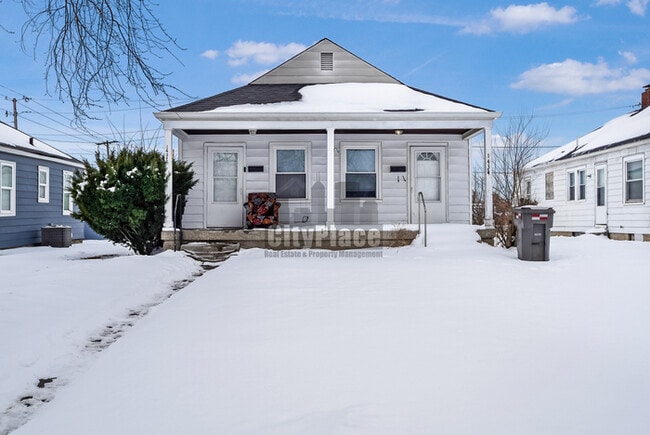 Photo - 1434 N Denny St House