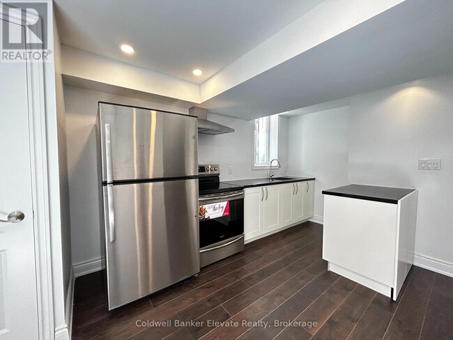 Building Photo - 1070 Gorham Way