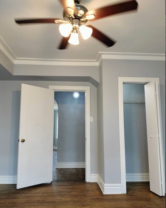 Foto del edificio - 1739 W 80th St