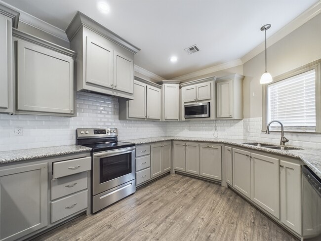 Building Photo - 1057 Timber Trails Rd