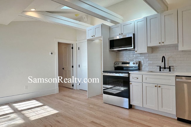 Photo - 31 Hope St Apartment