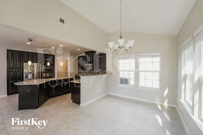 Foto del edificio - 2436 Parkwood Drive