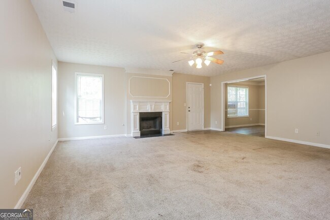 Building Photo - 3909 Riverside Pkwy