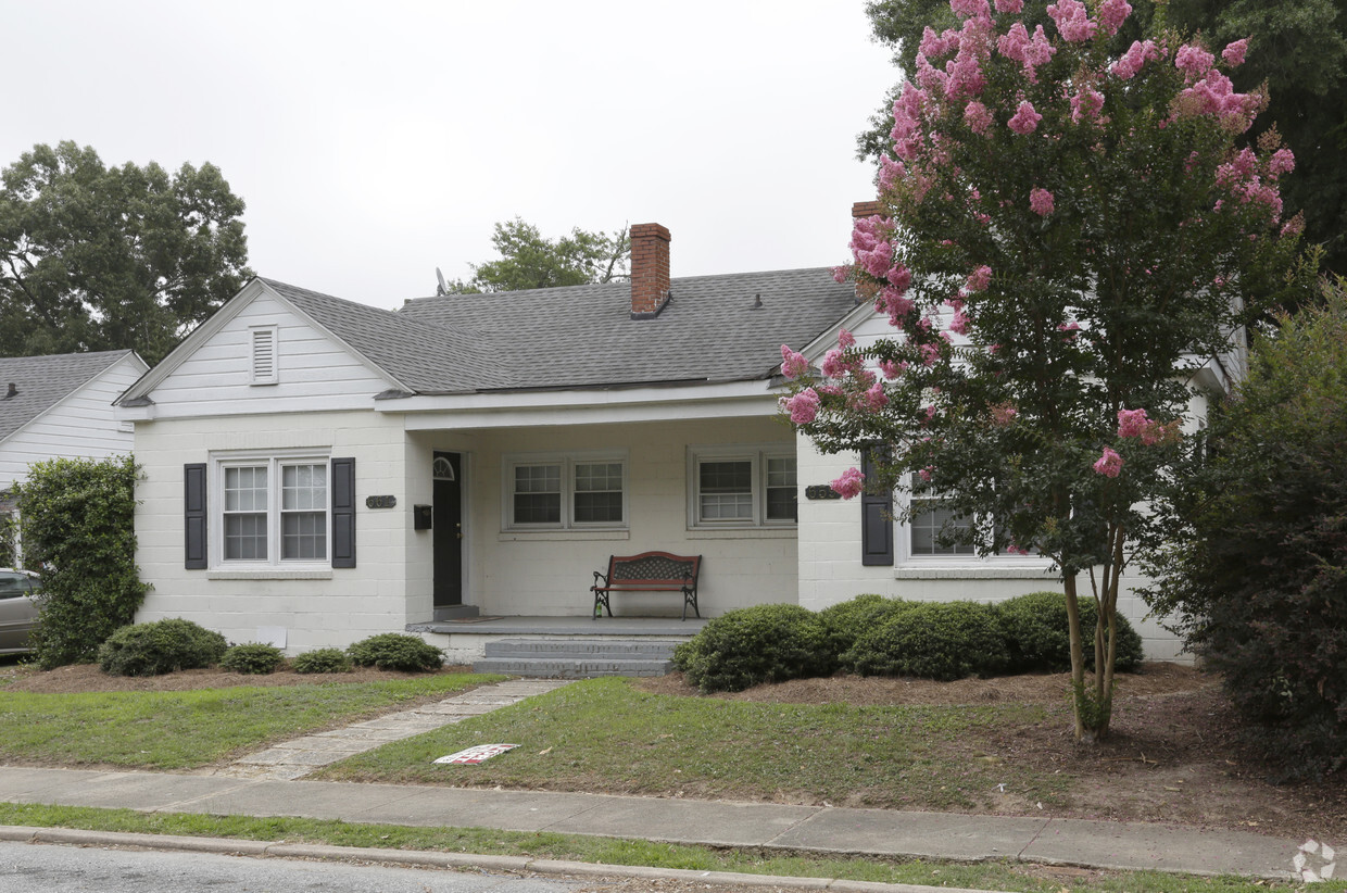 Primary Photo - 661-667 Ravenel St