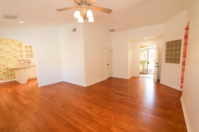 Foto del edificio - 64900 Desert Air Ct