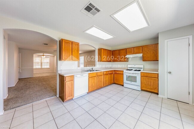 Foto del edificio - 3 br, 2 bath House - 742 Blair Ave. -