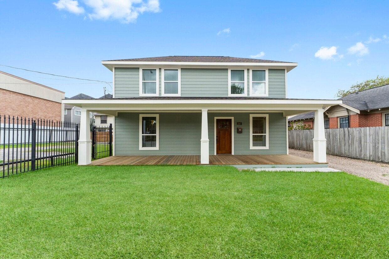 Foto principal - 1507 N Durham Dr