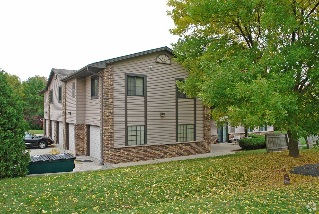 Primary Photo - 4843 Indian Hills Dr