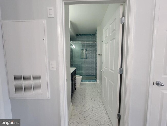 Foto del edificio - 4850 Eisenhower Ave