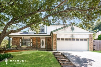 Building Photo - 4900 Oak Springs Dr