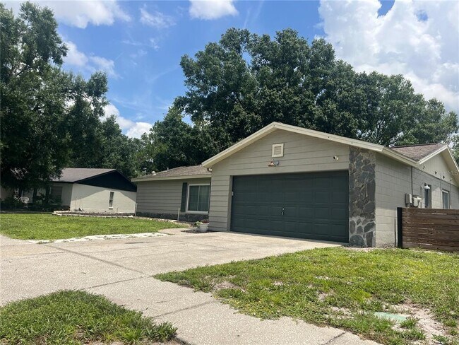 Foto del edificio - 12908 Leadwood Dr