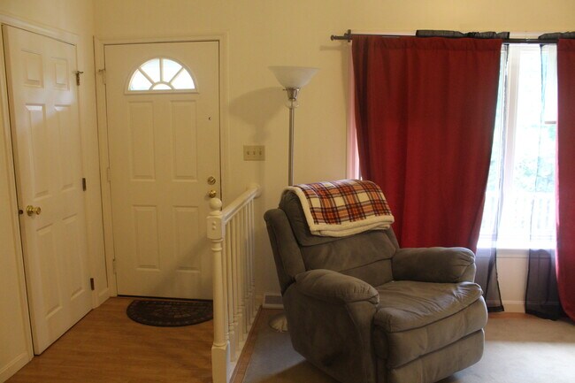 Foto del edificio - 44 Grace Meadows Dr