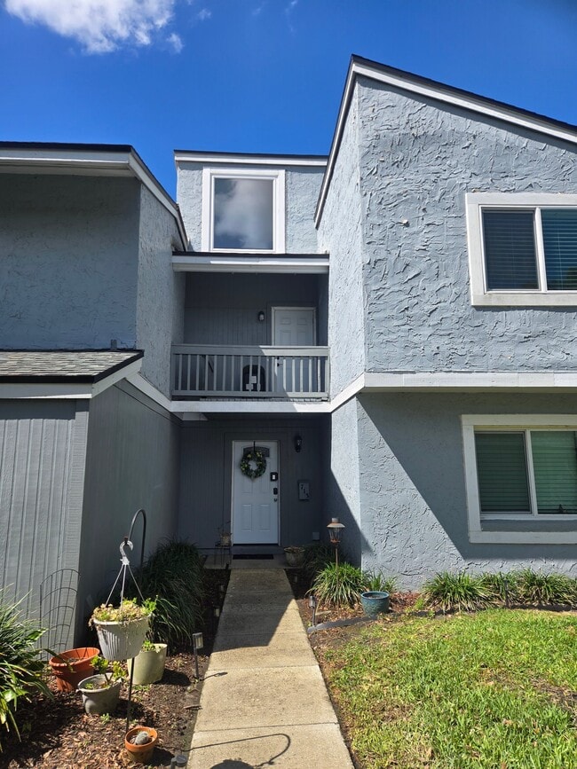 Photo - 713 St Michael Ln Townhome