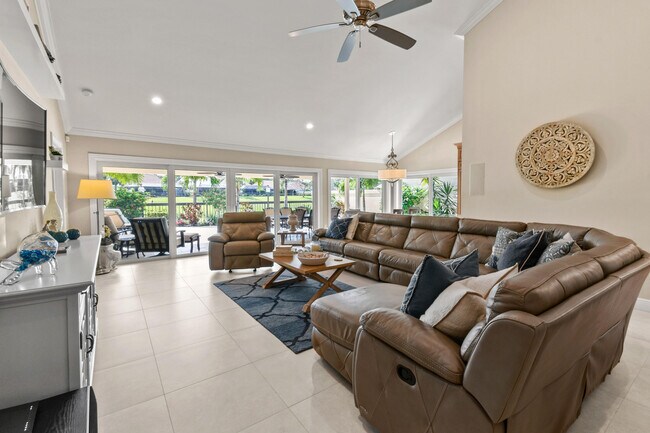 Foto del edificio - 259 River Park Dr