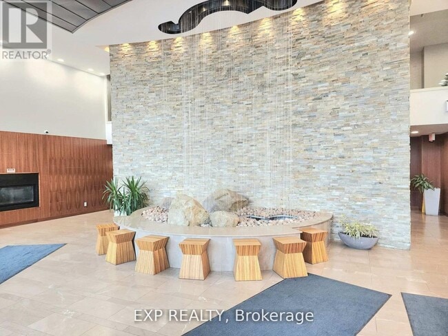 Building Photo - 225 Webb Dr