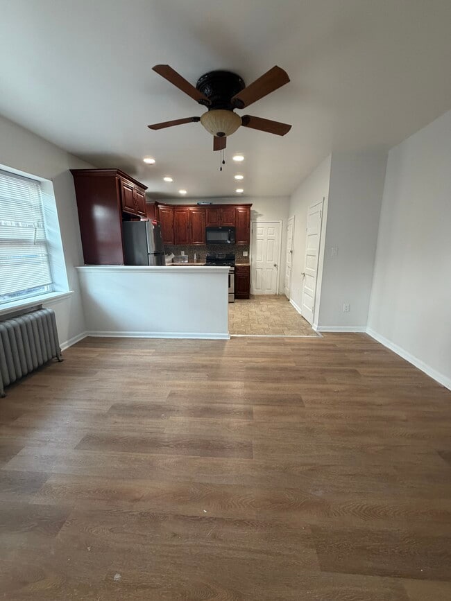 Foto del edificio - 313 E Eleanor St