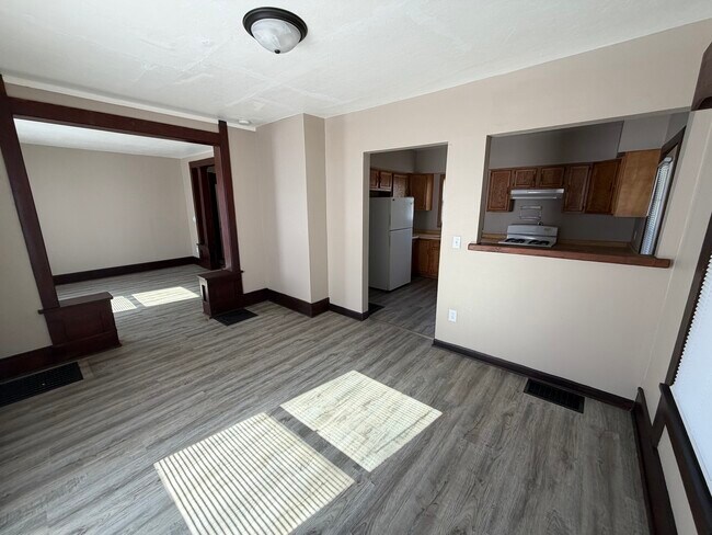 Foto del edificio - 757 Moore St