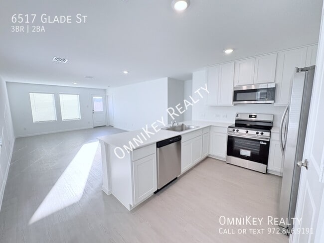 Foto del edificio - 6517 Glade St