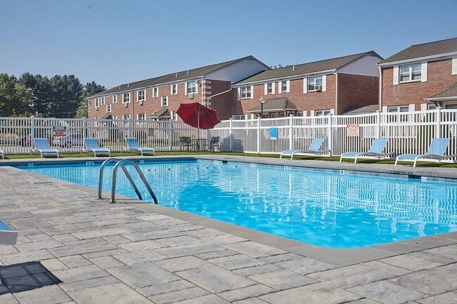 Foto del edificio - 177 Salmon Brook Drive