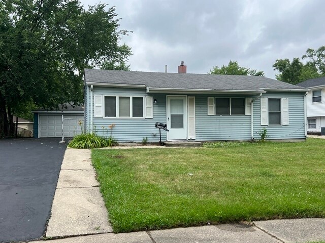 Foto principal - 22412 Yates Ave