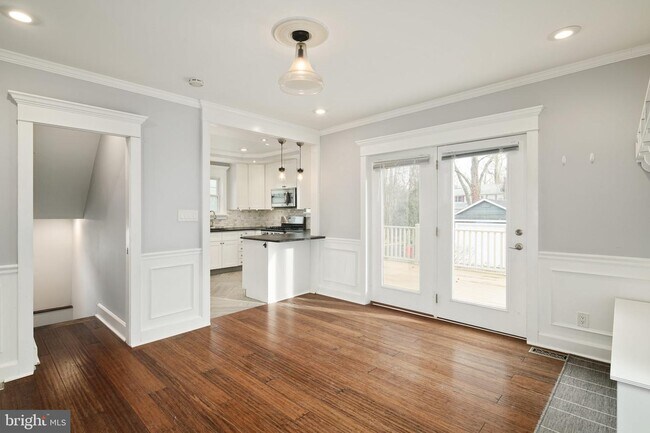 Foto del edificio - 614 Maple Ave