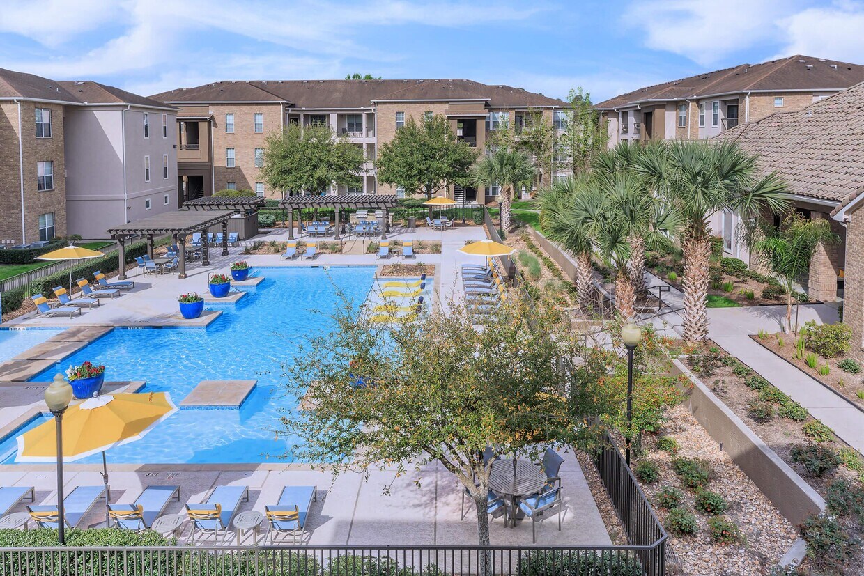 Woodland Point Apartments in Magnolia, TX