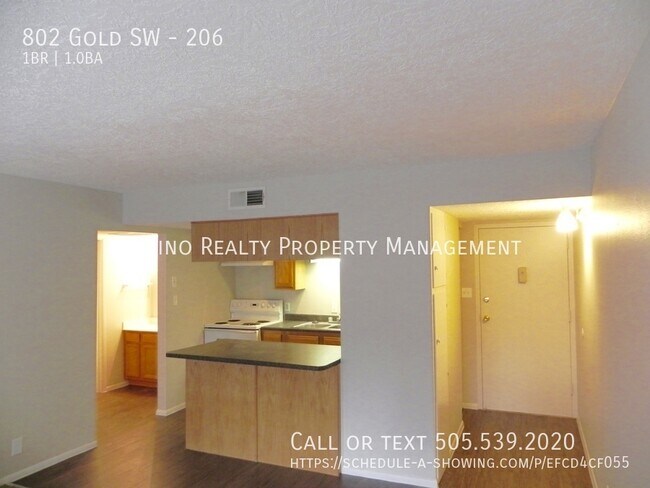 Foto del edificio - 802 Gold Ave SW