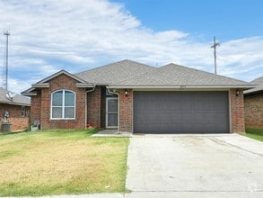 Building Photo - 4827 Southwest Waterstone Place