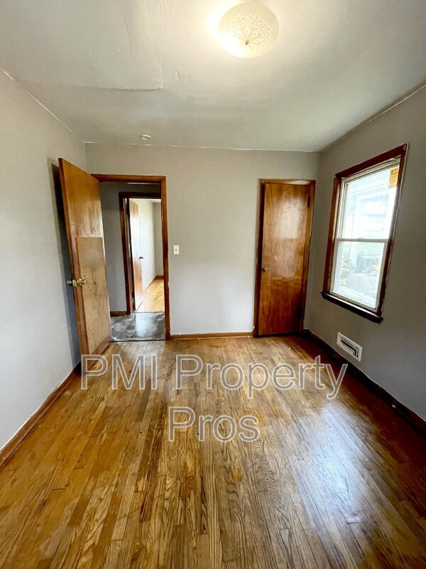 Foto del edificio - 4375 N 61st St